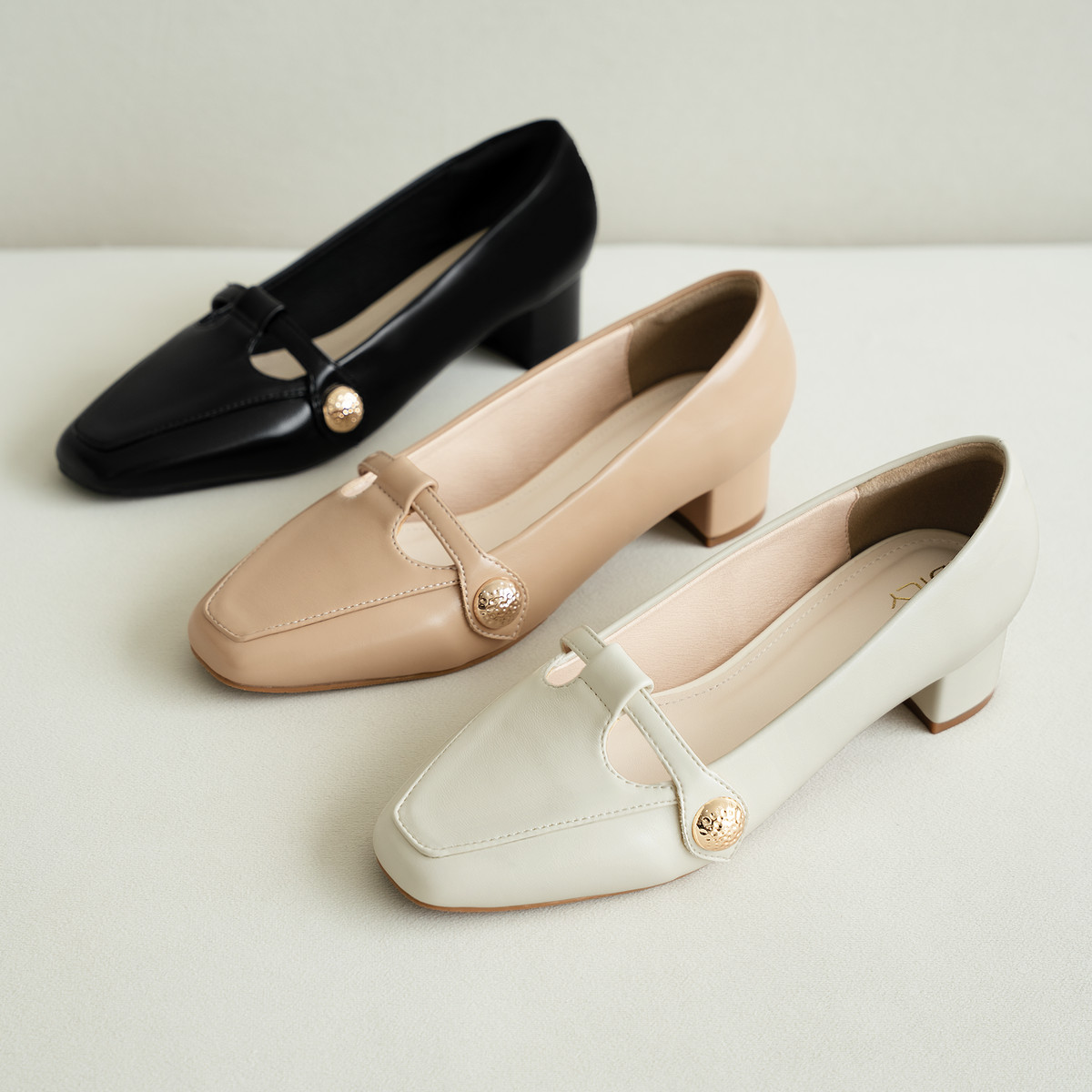 รองเท้าปิดหน้าเท้า DL0637