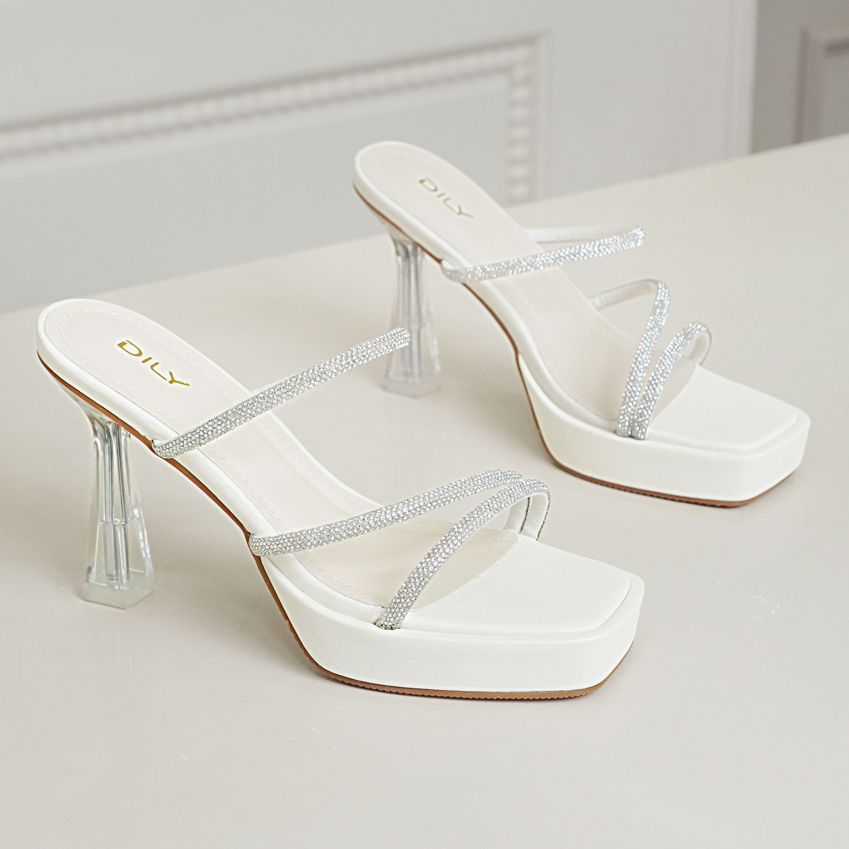 รองเท้าเปิดส้นส้นสูง DL0607