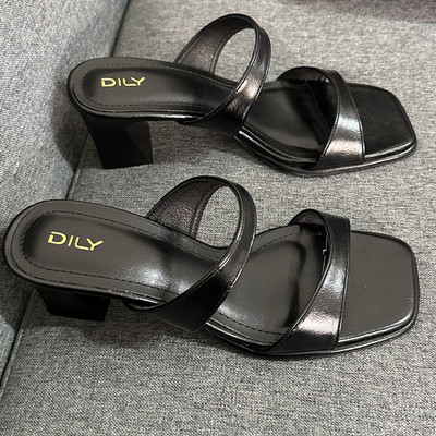 สีสัน: ดำ  / Size : 36