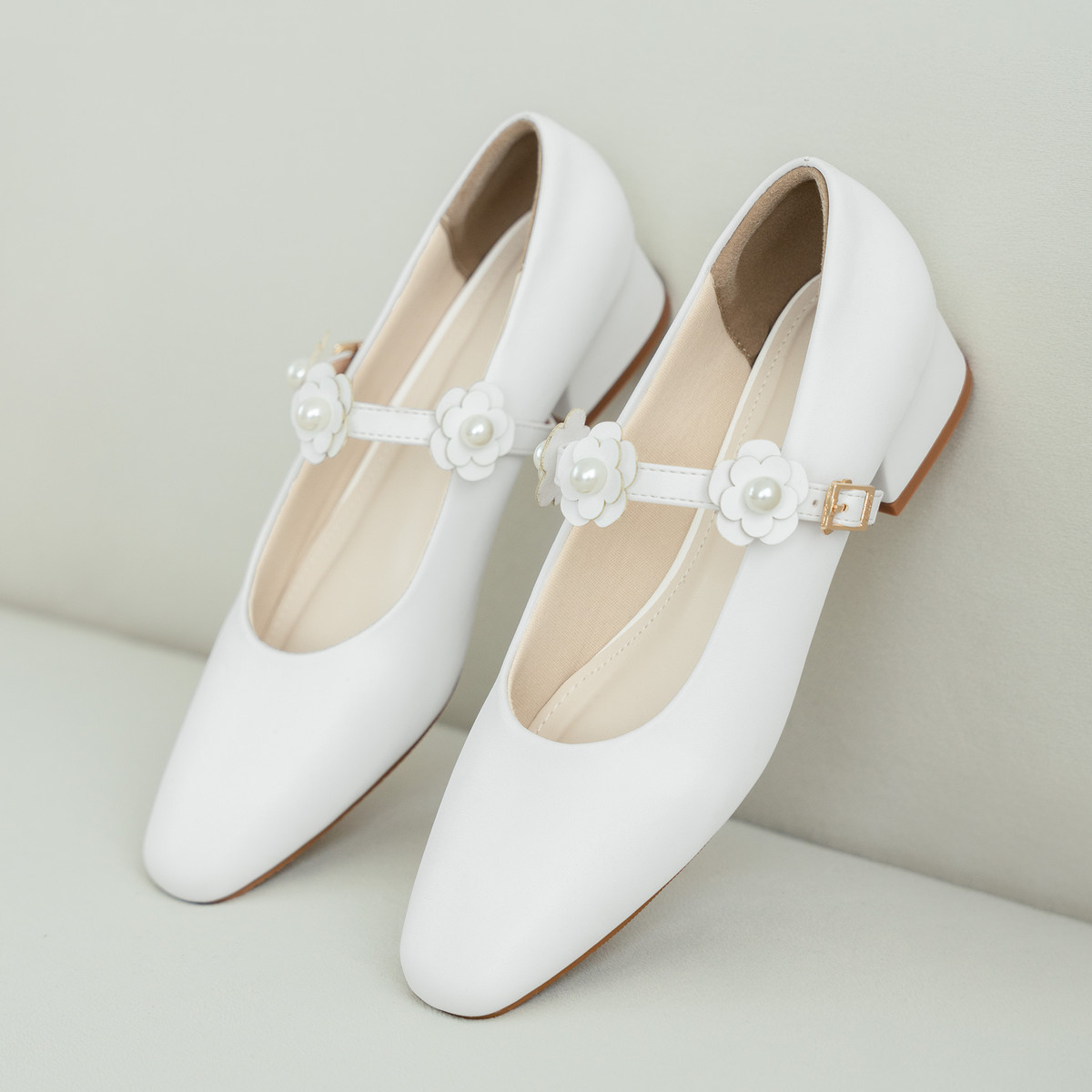 รองเท้าปิดหน้าเท้า DL0630