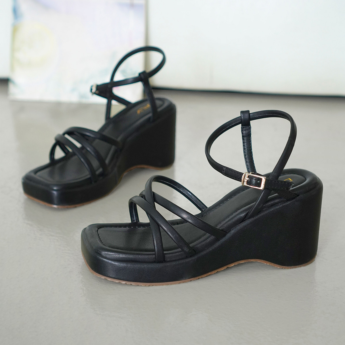 รองเท้าแตะส้นตึกผู้หญิง AA0494