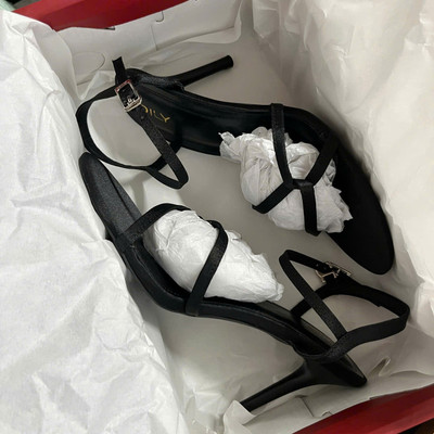 สีสัน: ดำ  / Size : 38