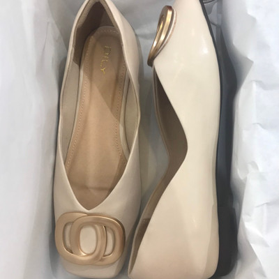 สีสัน: สีขาว/ Size : 38