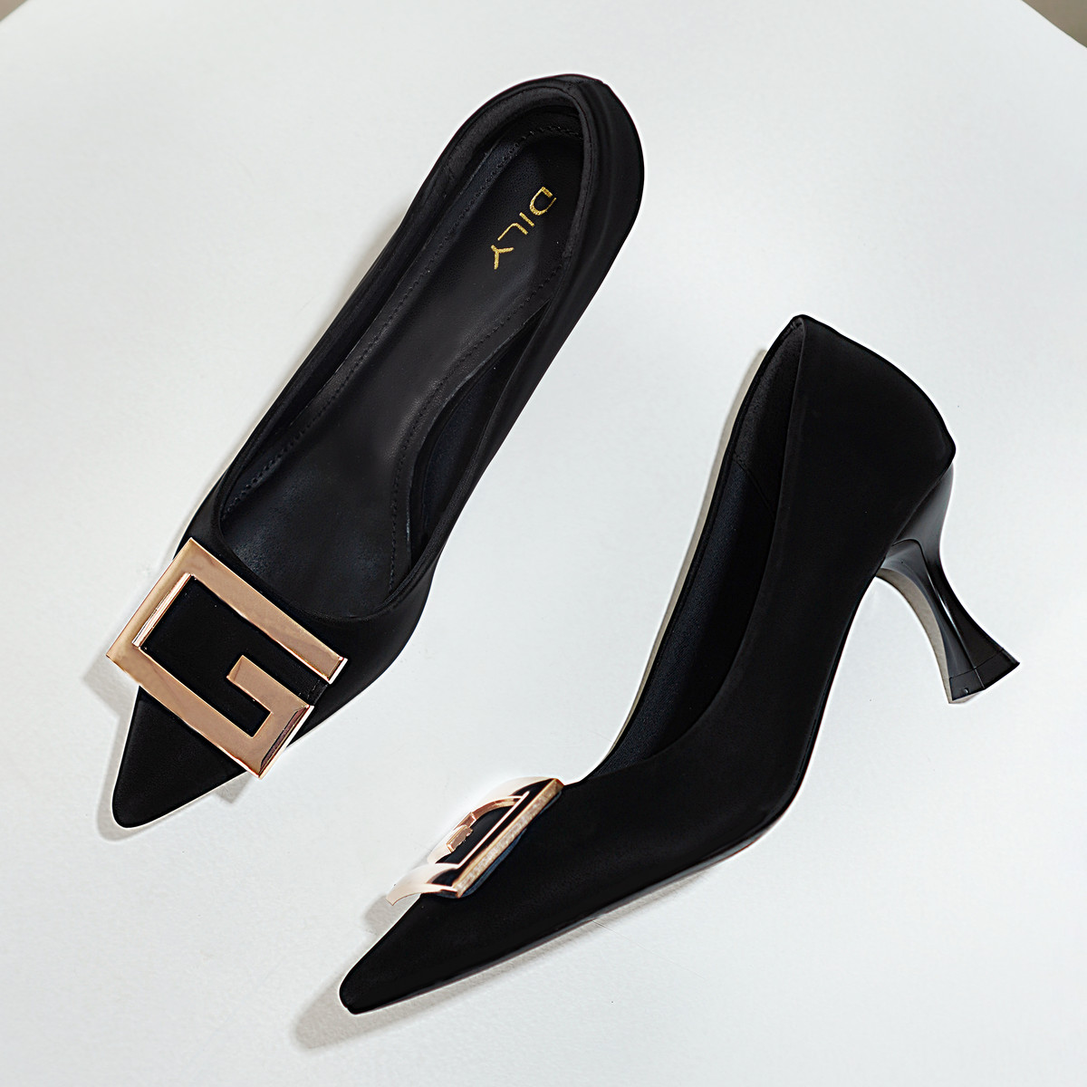 รองเท้าส้นสูงผู้หญิง DL0552