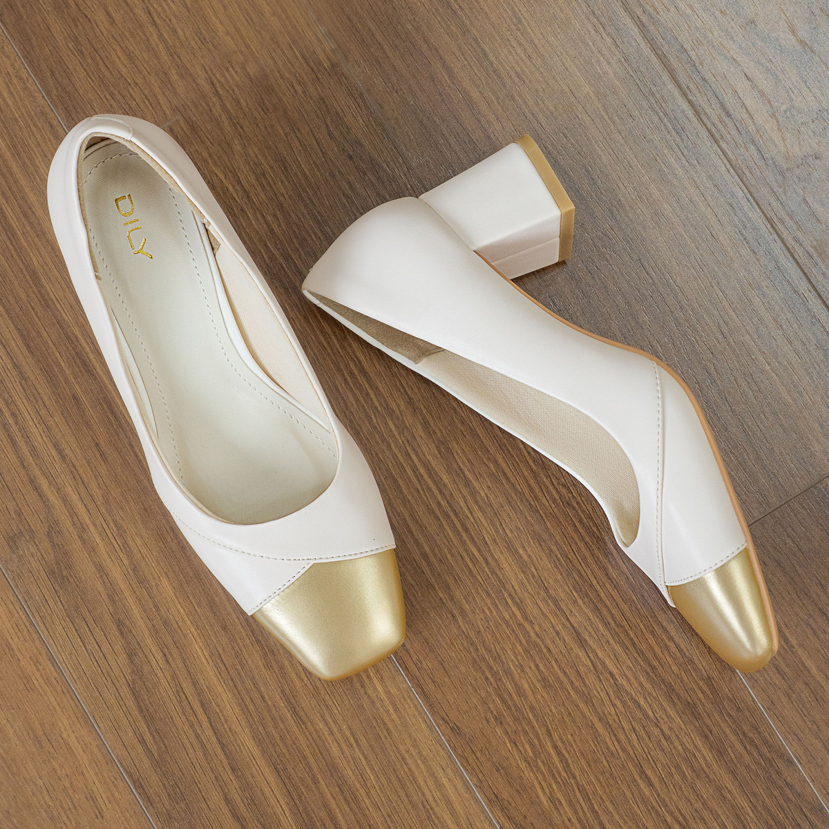 รองเท้าส้นสูงผู้หญิง DL0619