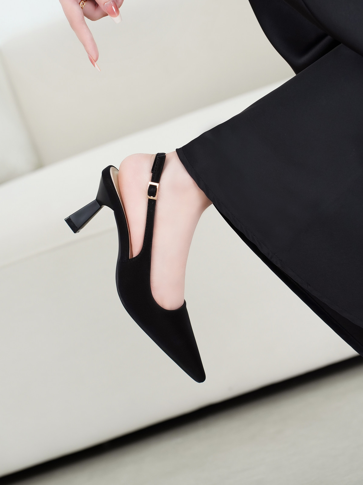 รองเท้าสลิงแบ็ค DL0612