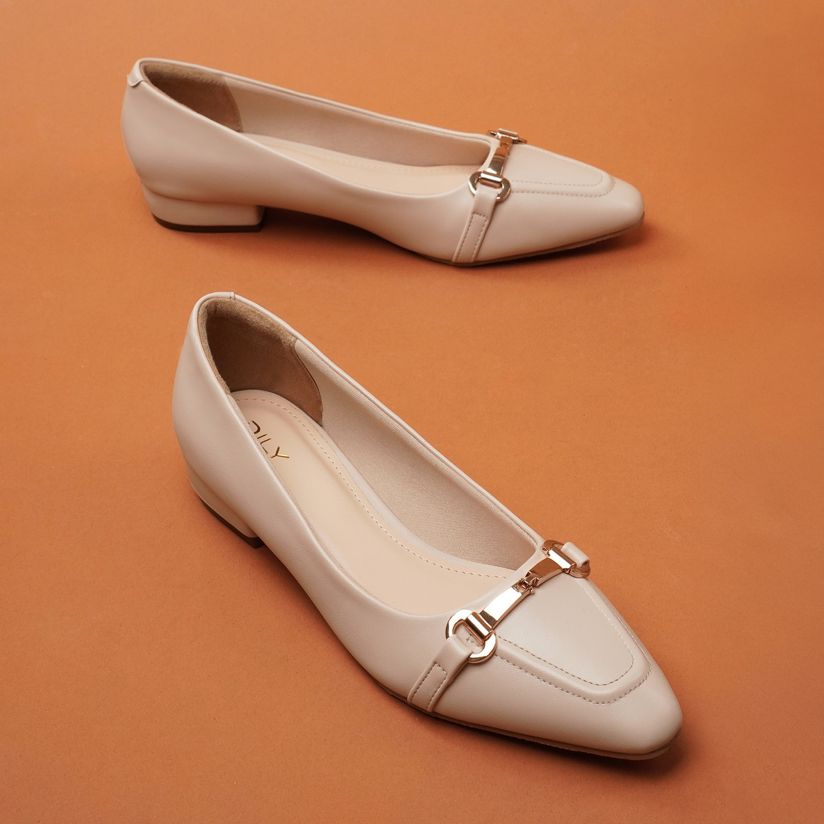 รองเท้าบัลเล่ต์ AA0463