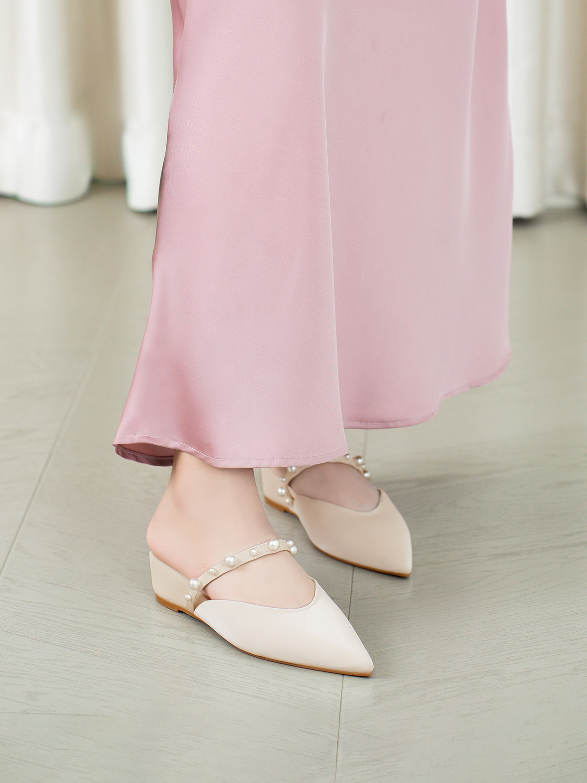 รองเท้าแตะส้นเตารีด DL0617