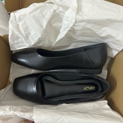 สีสัน: ดำ / Size : 35