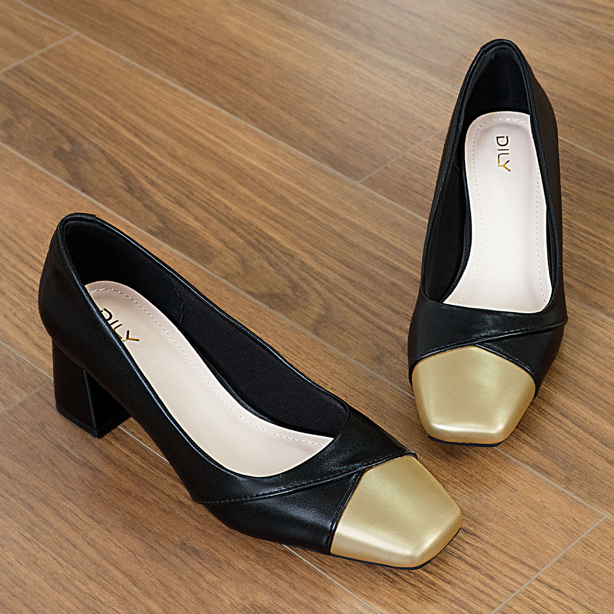 รองเท้าส้นสูงผู้หญิง DL0619