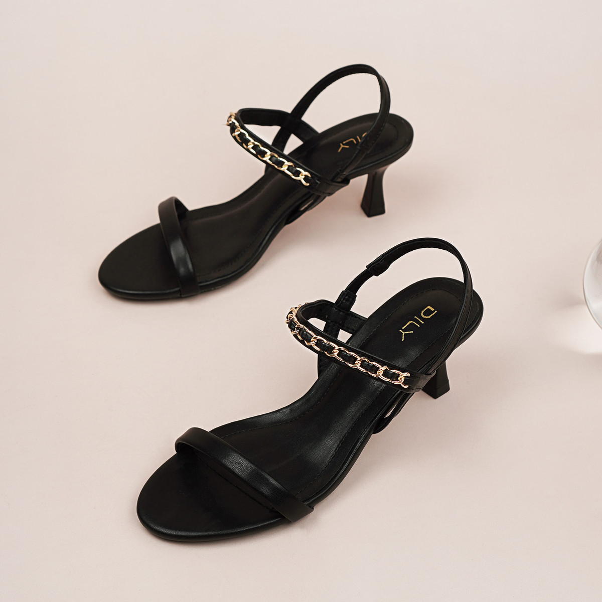 รองเท้าส้นสูงแบบเปิดหน้า DL0519