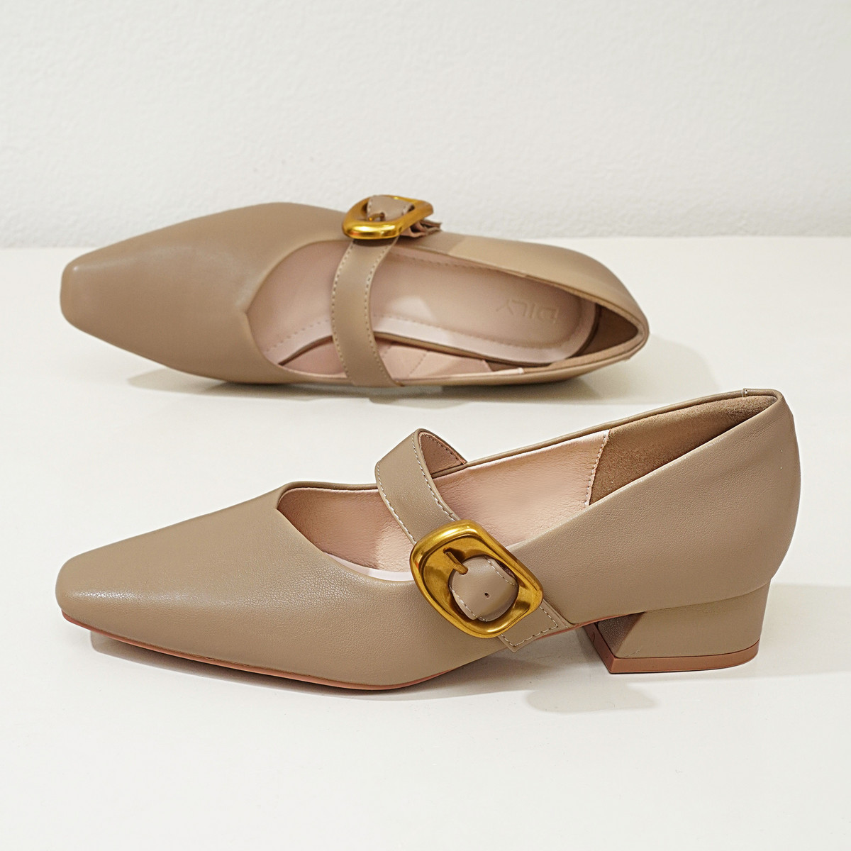 รองเท้าส้นสูงผู้หญิง DL0562