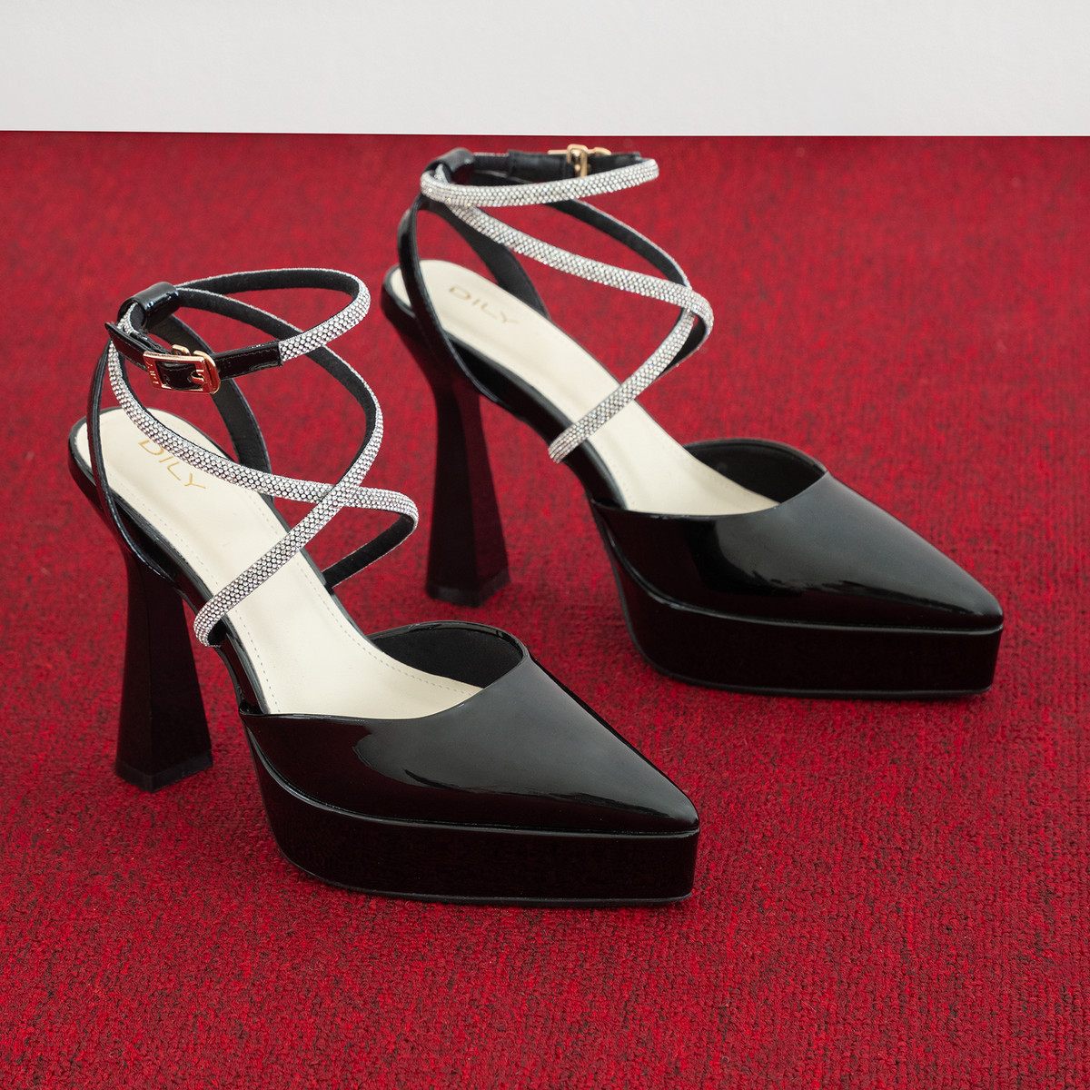 รองเท้าปิดหน้าเท้า DL0646