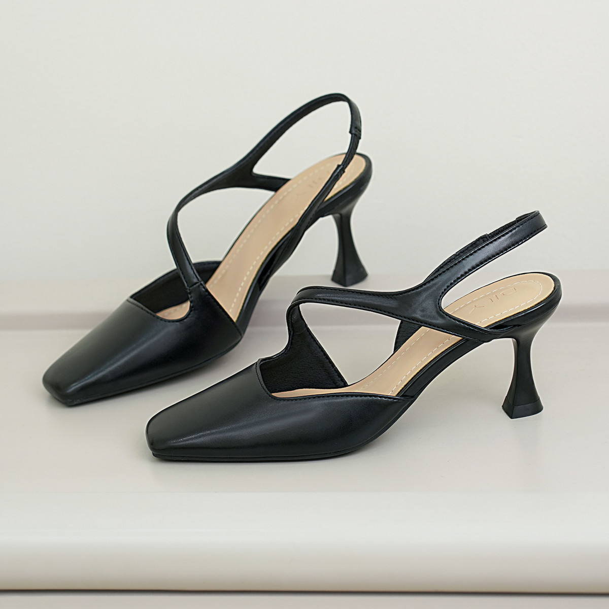 รองเท้าสลิงแบ็ค DL0558