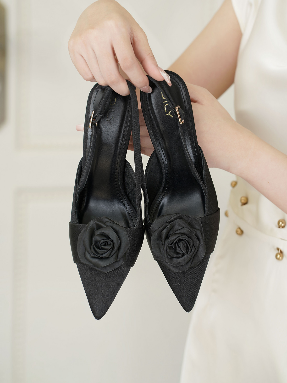 รองเท้าสลิงแบ็ค DL0524