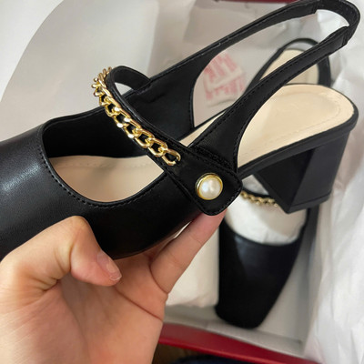 สีสัน: ดำ  / Size : 38