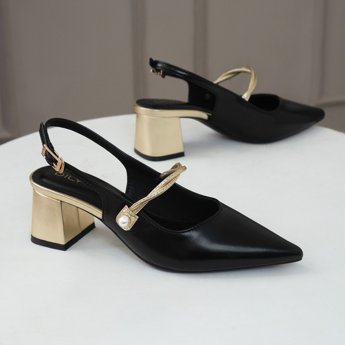 รองเท้าสลิงแบ็ค DL0618