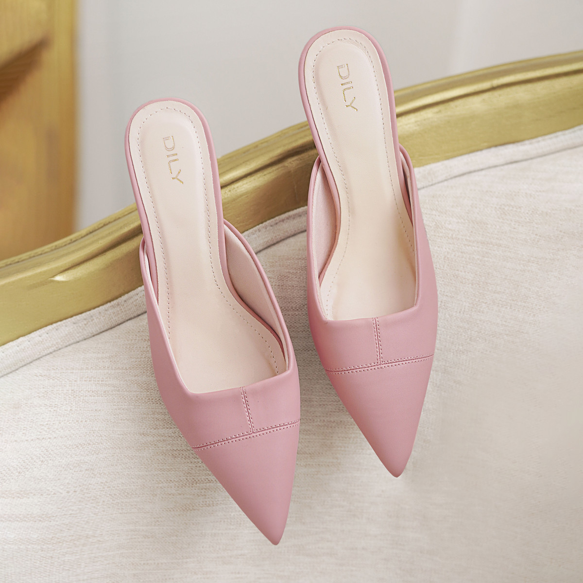 รองเท้ามิวล์ส้นสูง AA0500