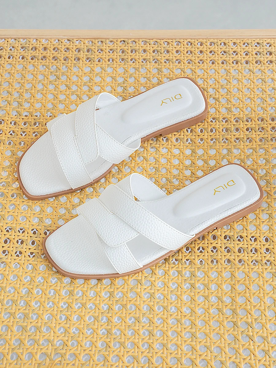 รองเท้าแตะผู้หญิง AA0408 White
