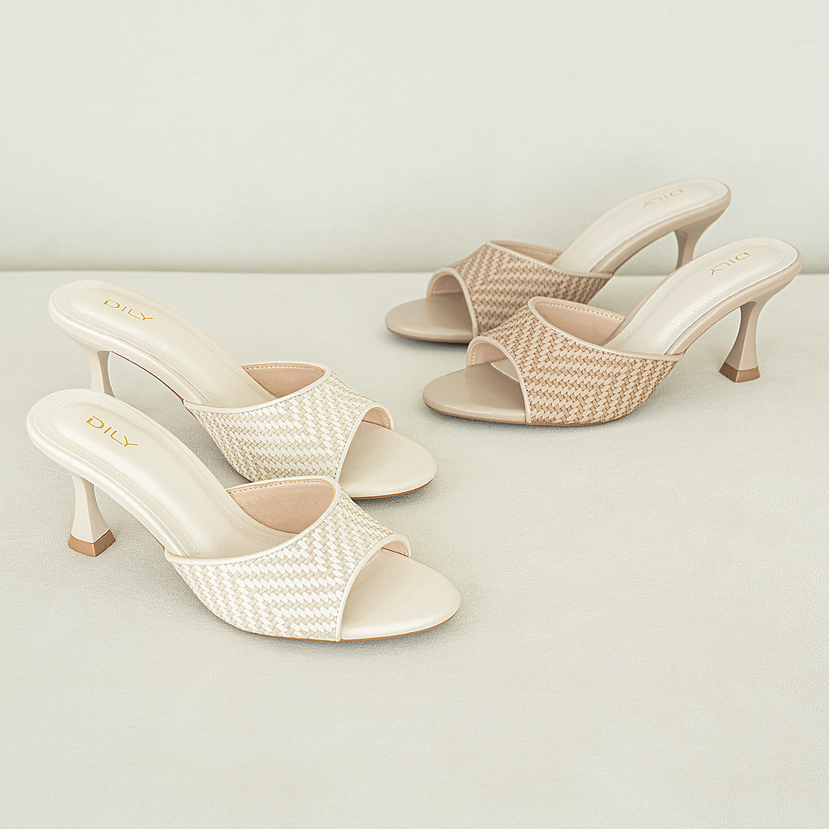 รองเท้าเปิดส้นส้นสูง DL0652