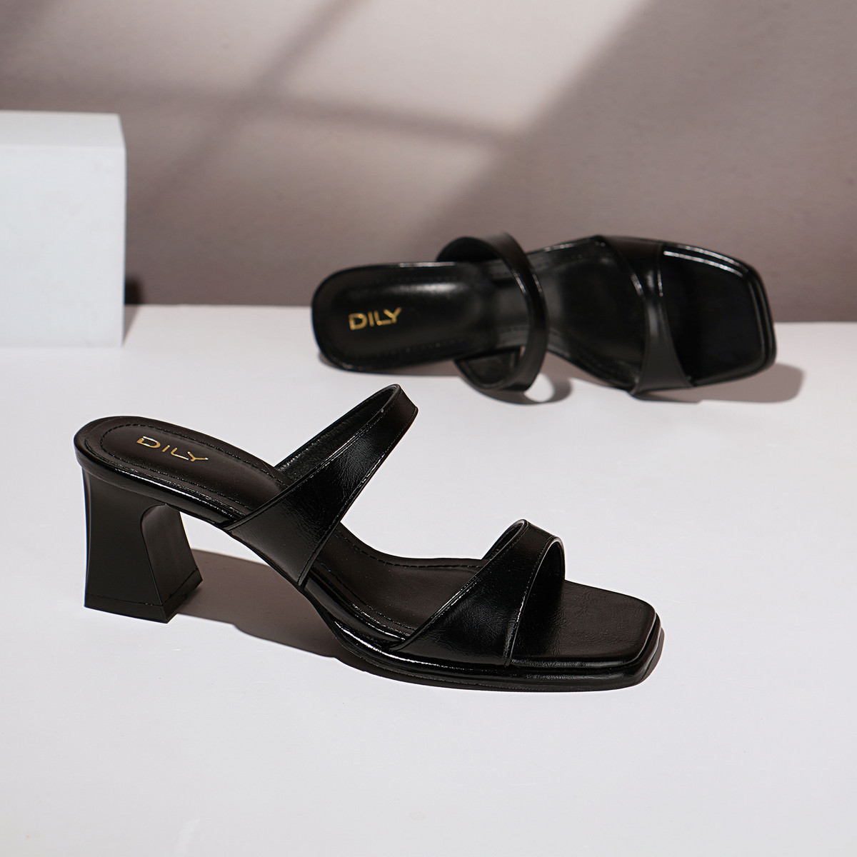 รองเท้าเปิดส้นส้นสูง AA0491