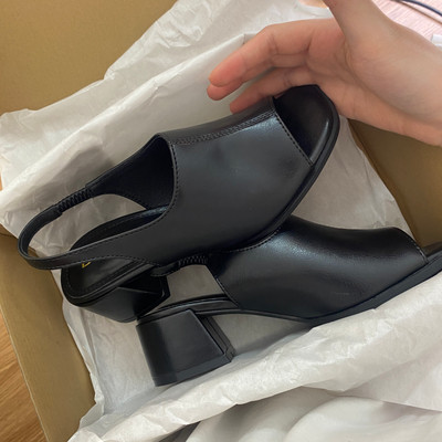 สีสัน: ดำ  / Size : 39