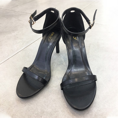 สีสัน: ดำ  / Size : 37