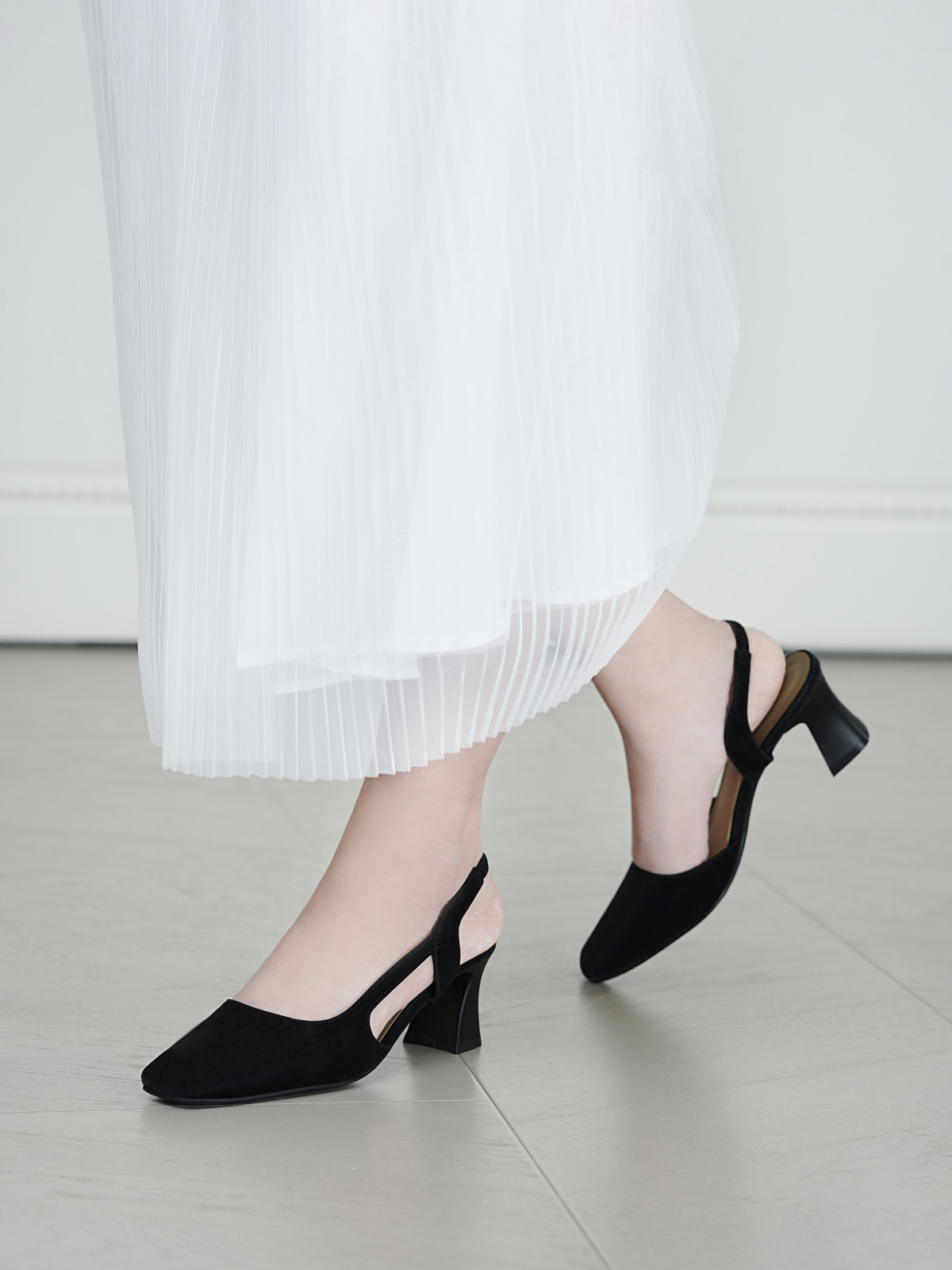 รองเท้าส้นสูงผู้หญิง DL0544