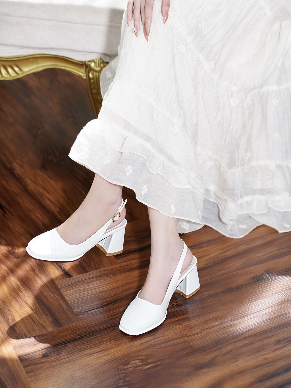 รองเท้าสลิงแบ็ค DL0560