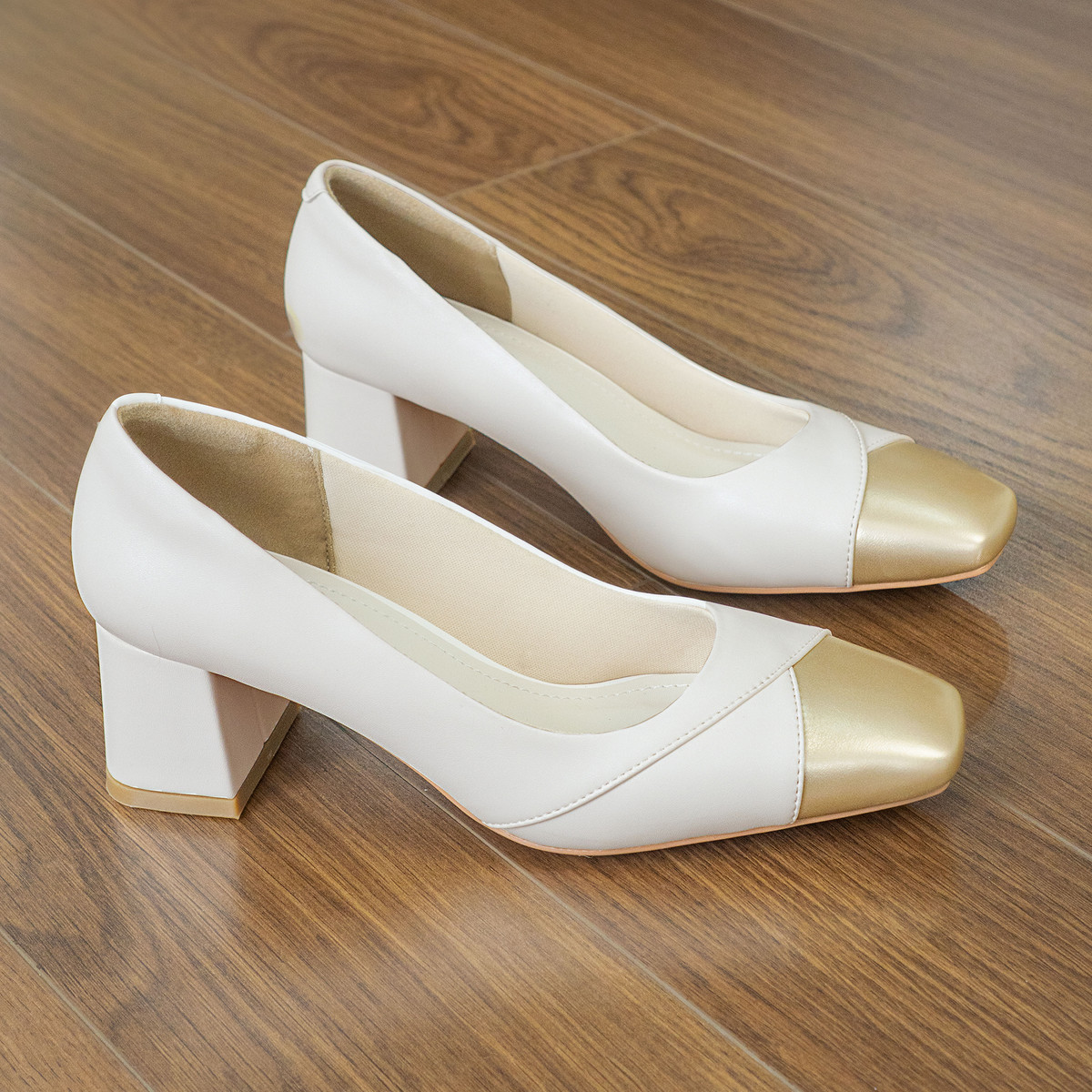 รองเท้าส้นสูงผู้หญิง DL0619