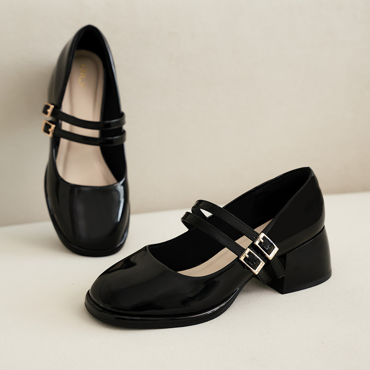 รองเท้าปิดหน้าเท้า DL0638