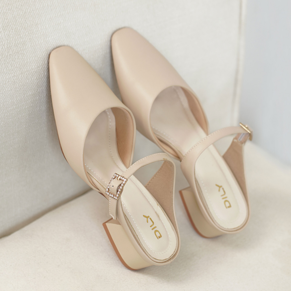 รองเท้าเปิดส้นส้นสูง AA0499