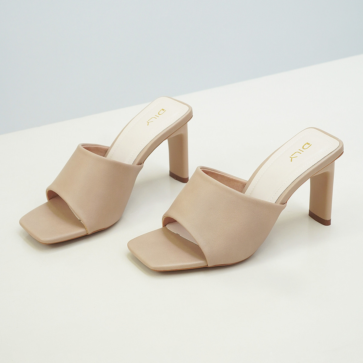 รองเท้าเปิดส้นส้นสูง DL0602