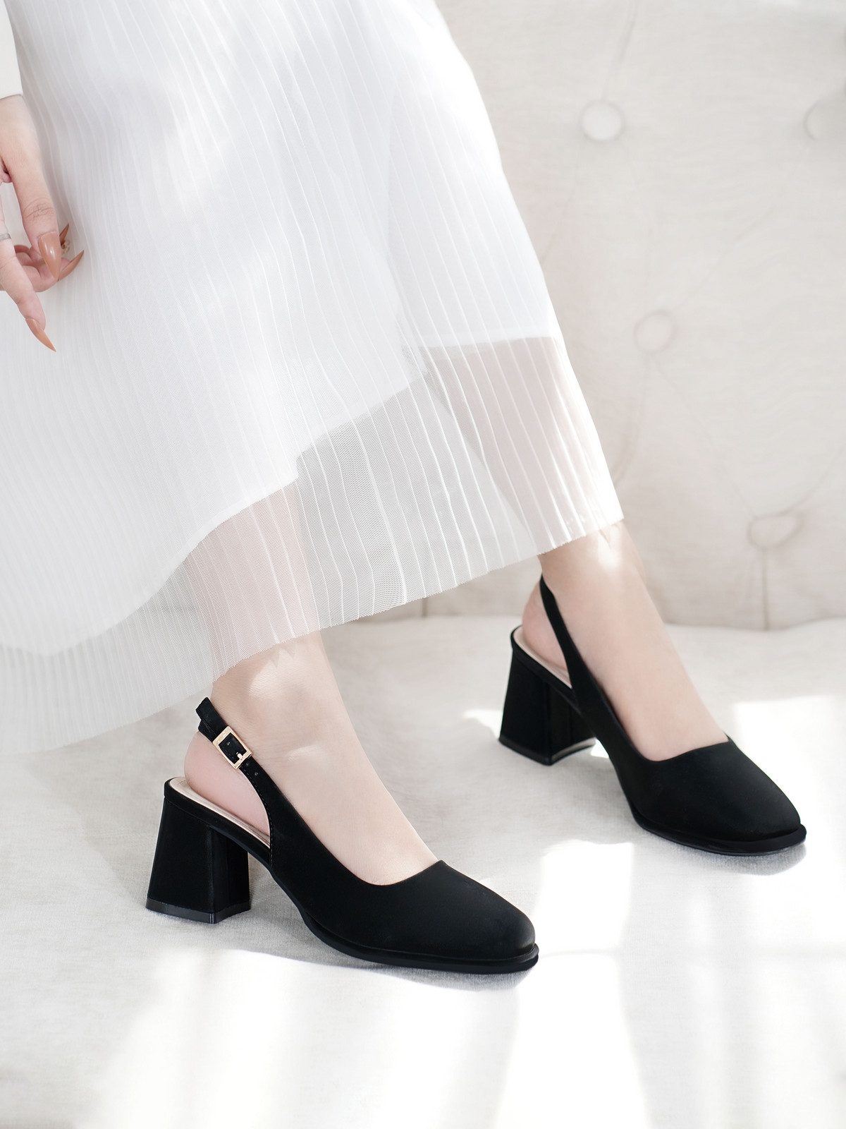 รองเท้าสลิงแบ็ค DL0560