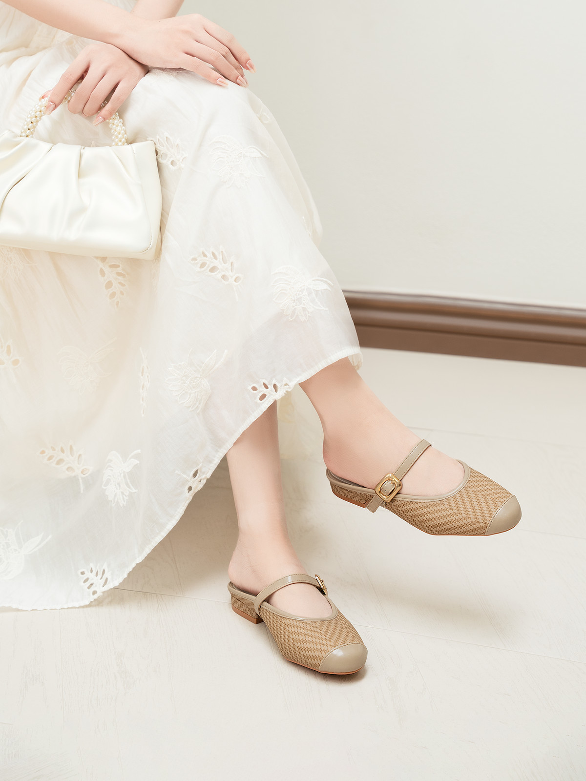 รองเท้ามิวล์ DL0641