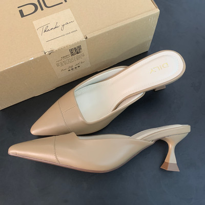 สีสัน: น้ำตาล / Size : 37