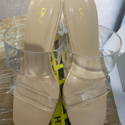 สีสัน: น้ำตาล / Size : 38