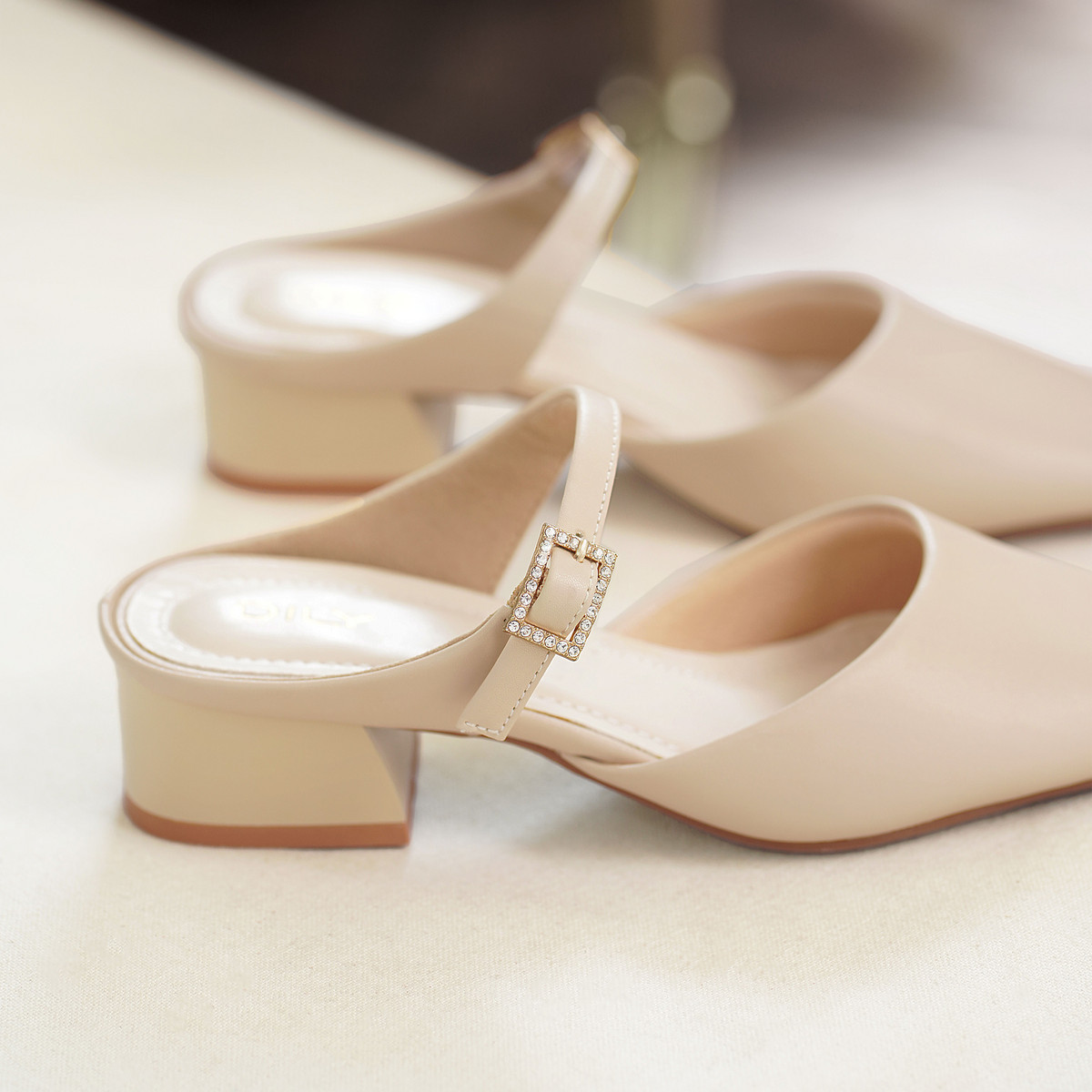 รองเท้าเปิดส้นส้นสูง AA0499