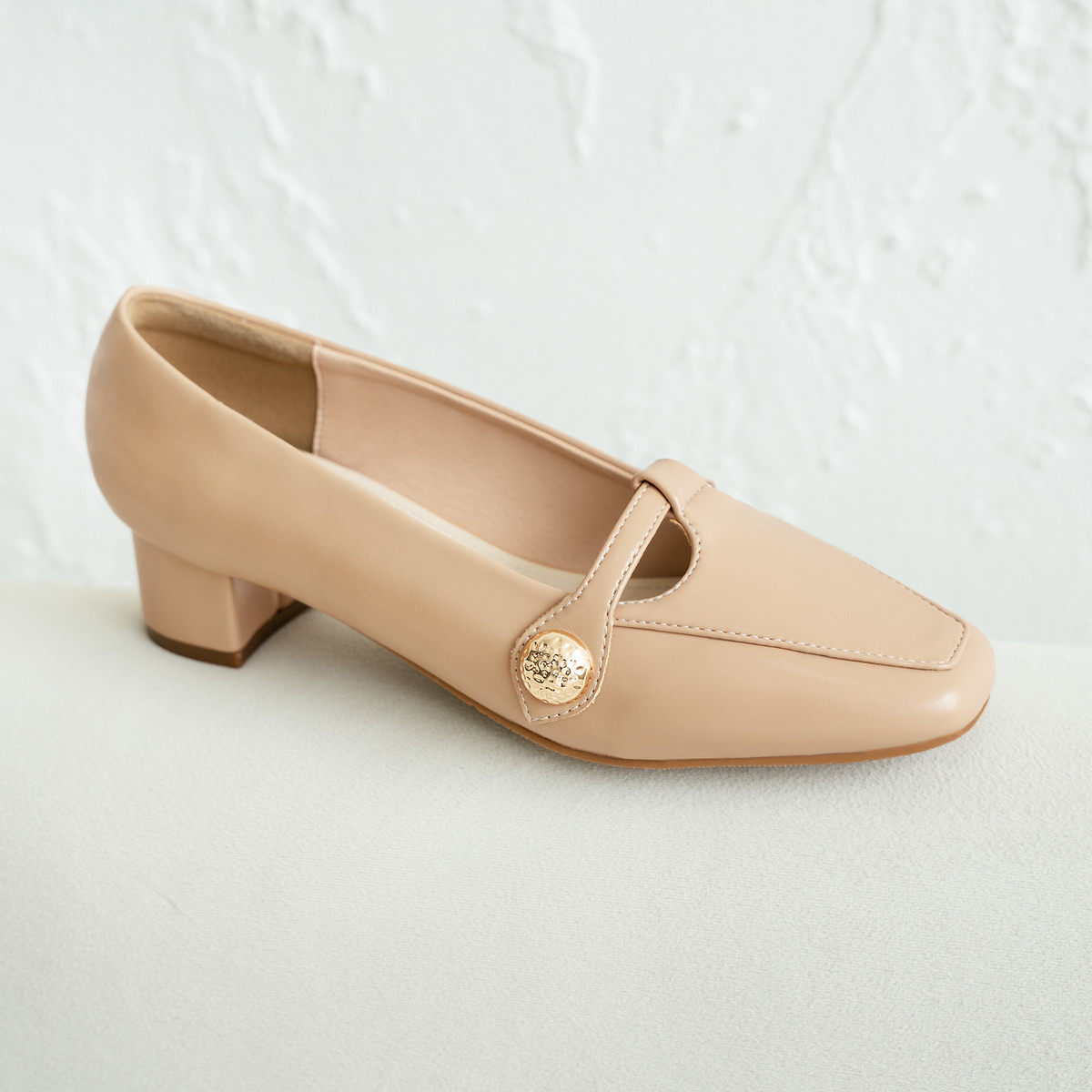 รองเท้าปิดหน้าเท้า DL0637