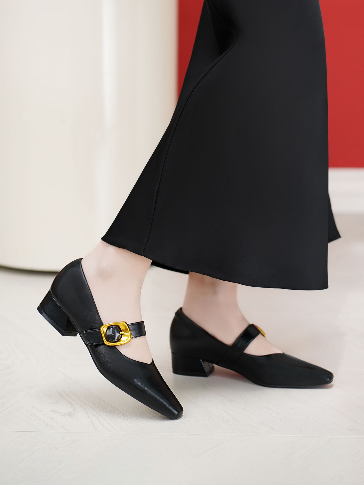 รองเท้าส้นสูงผู้หญิง DL0562