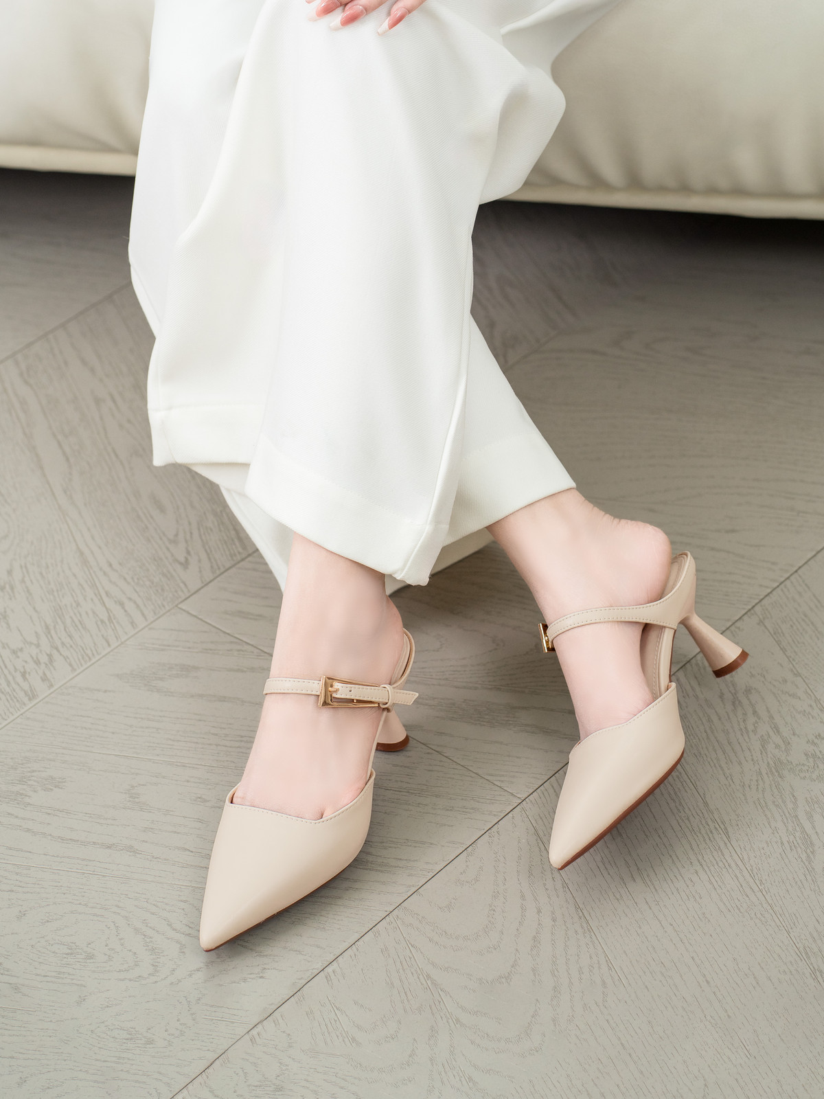 รองเท้าเปิดส้นส้นสูง DL0616