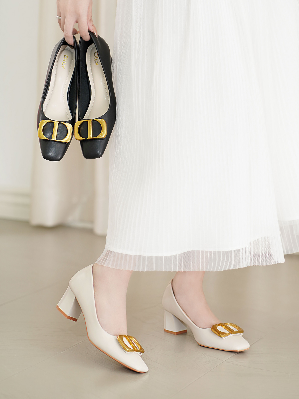 รองเท้าส้นสูงผู้หญิง AA0484