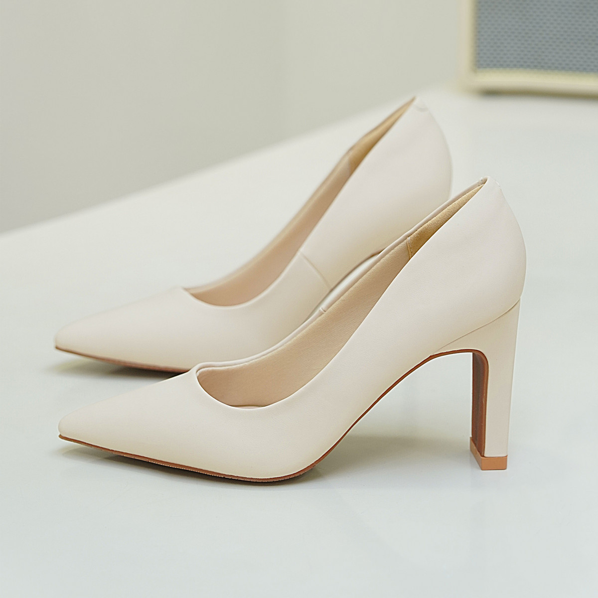 รองเท้าส้นสูงผู้หญิง AA0372