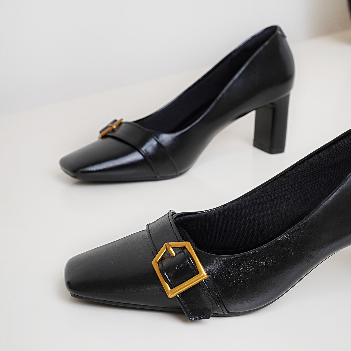 รองเท้าส้นสูงพื้นเหลี่ยม AA0458