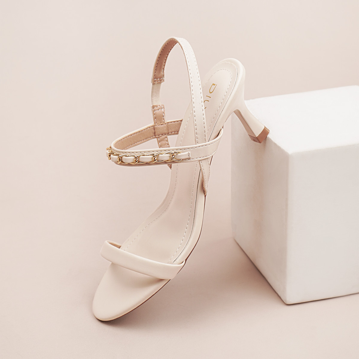 รองเท้าส้นสูงแบบเปิดหน้า DL0519