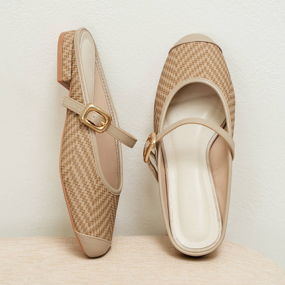 รองเท้ามิวล์ DL0641