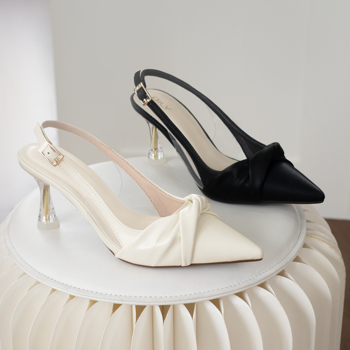 รองเท้าสลิงแบ็ค DL0621