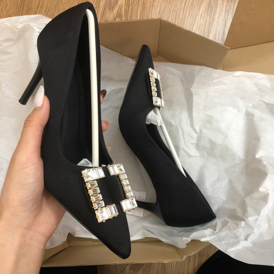 สีสัน: ดำ  / Size : 37