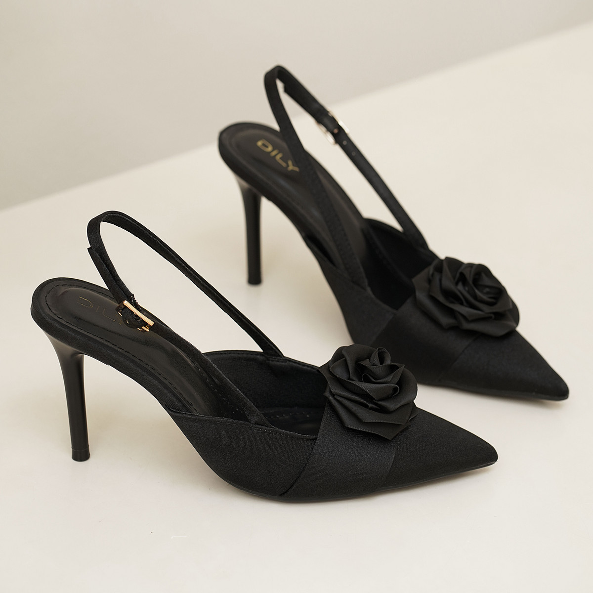 รองเท้าสลิงแบ็ค DL0524