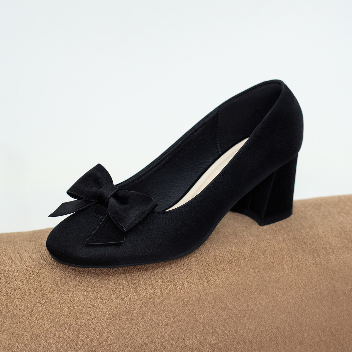 รองเท้าปิดหน้าเท้า DL0622